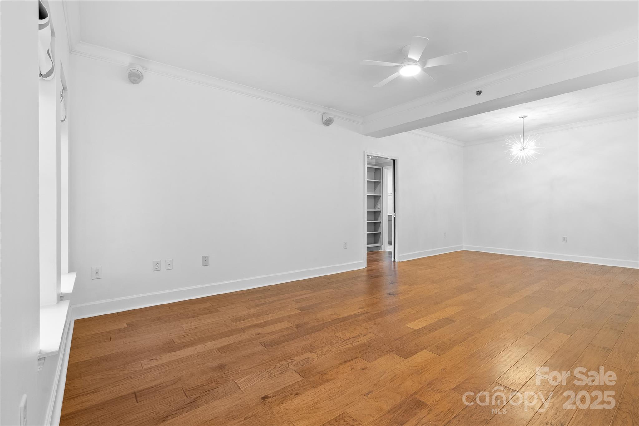 Charlotte, North Carolina 28203, United States, 2 Bedrooms Bedrooms, ,2 BathroomsBathrooms,Residential,Active,182529