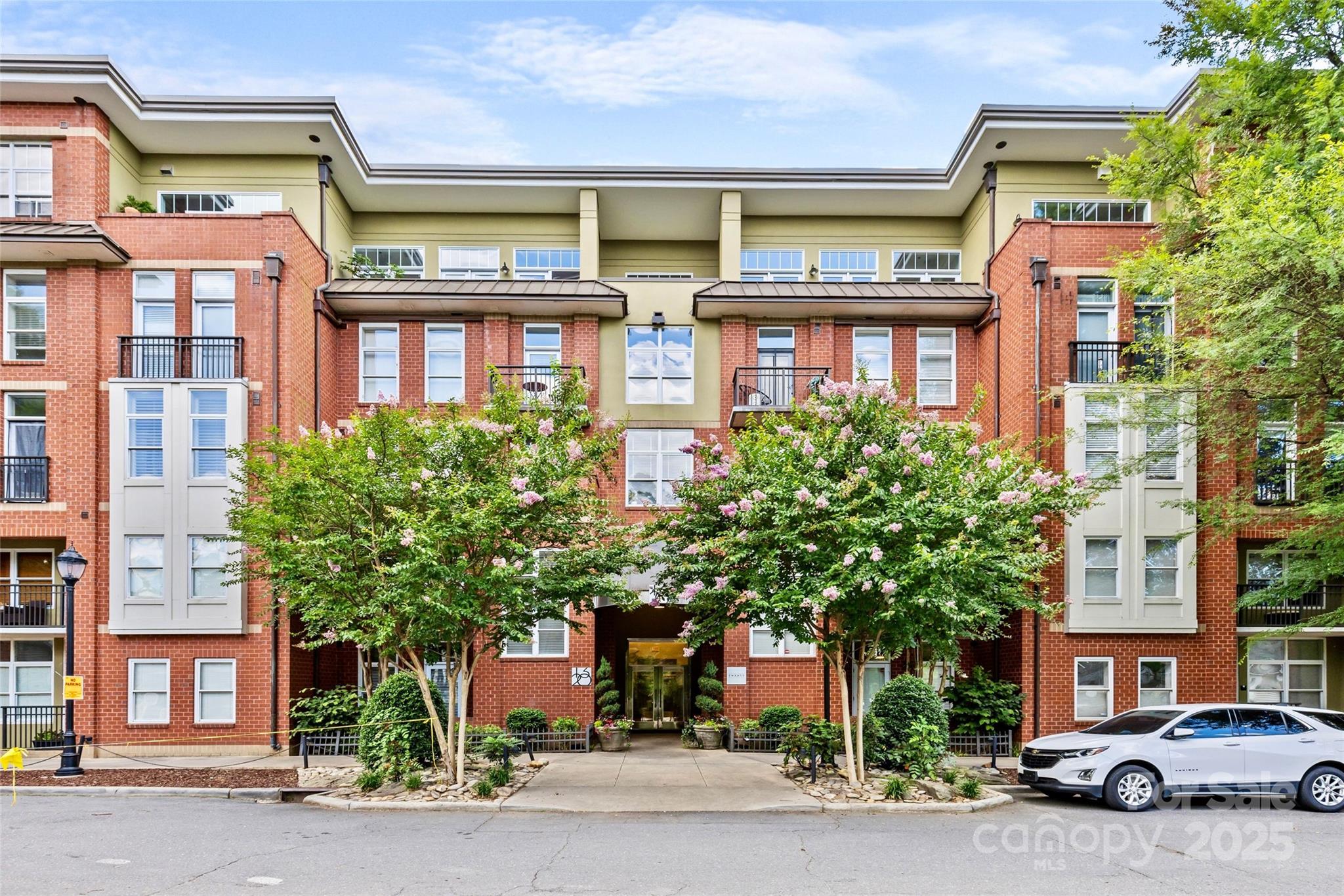 Charlotte, North Carolina 28203, United States, 2 Bedrooms Bedrooms, ,2 BathroomsBathrooms,Residential,Active,182529 Charlotte, North Carolina 28203, United States, 2 Bedrooms Bedrooms, ,2 BathroomsBathrooms,Residential,Active,182529