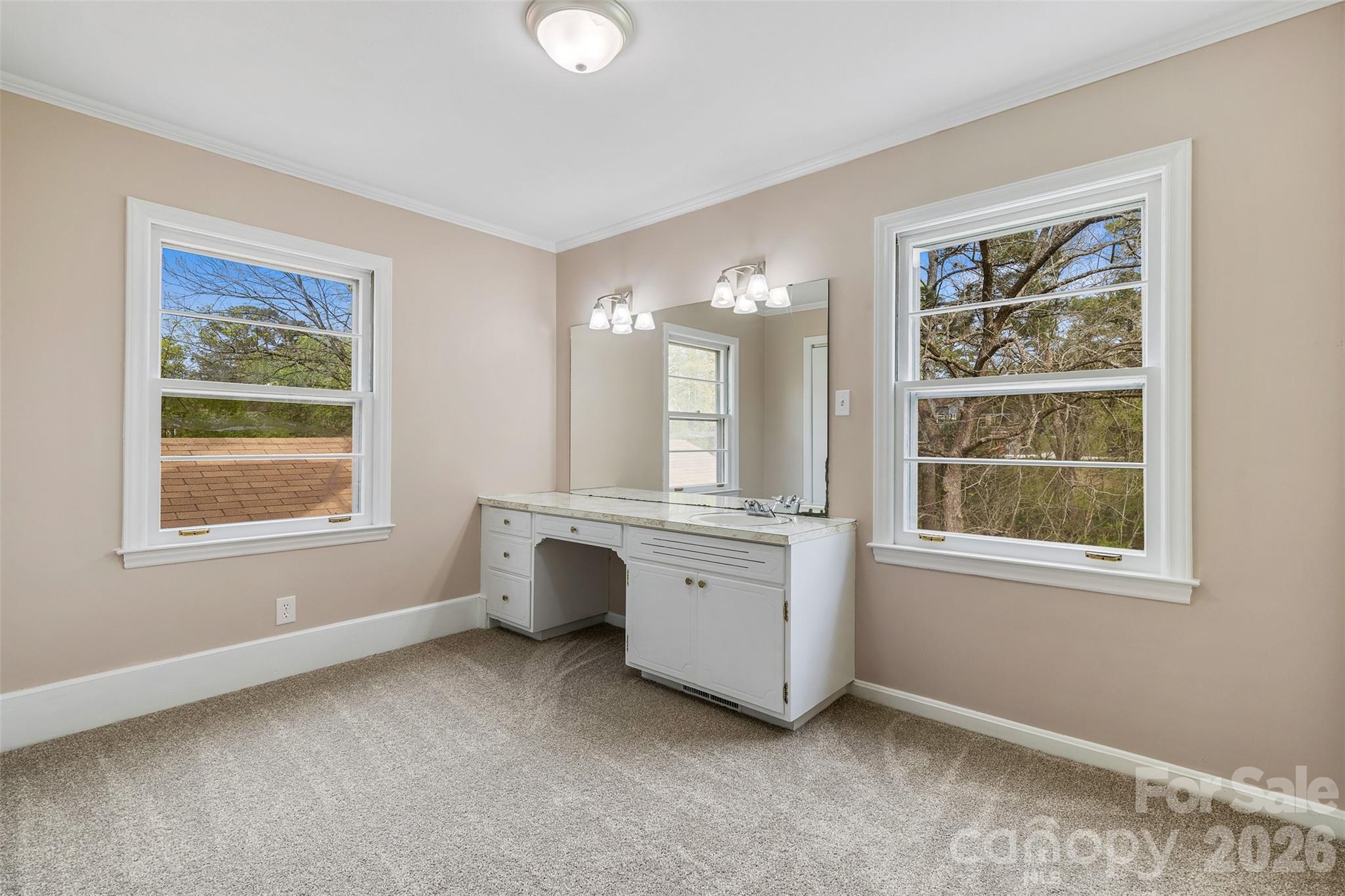 Country Club Estates - Residential