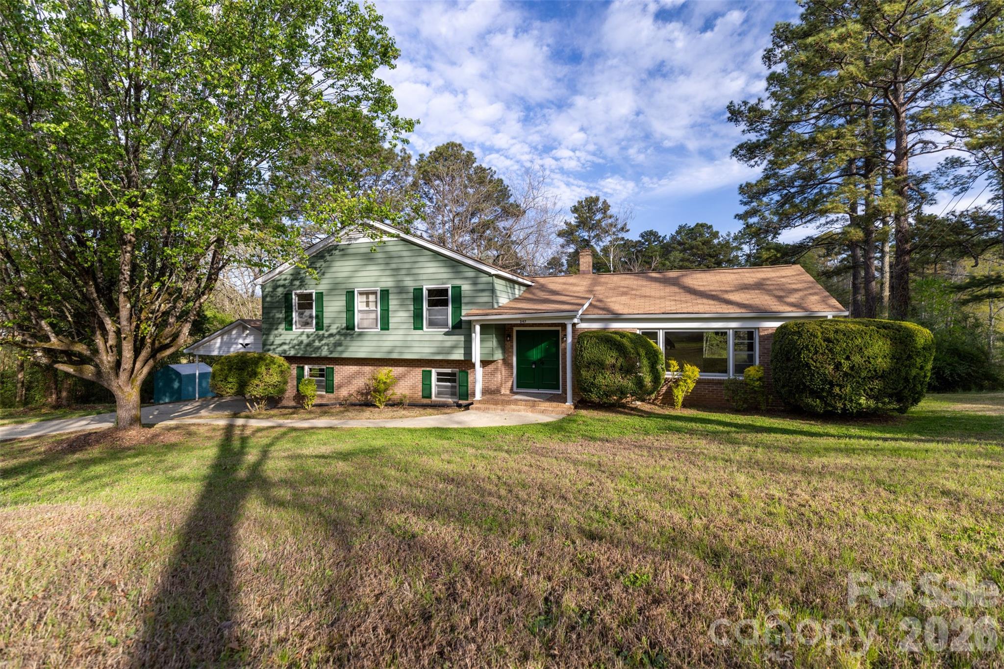 Country Club Estates - Residential