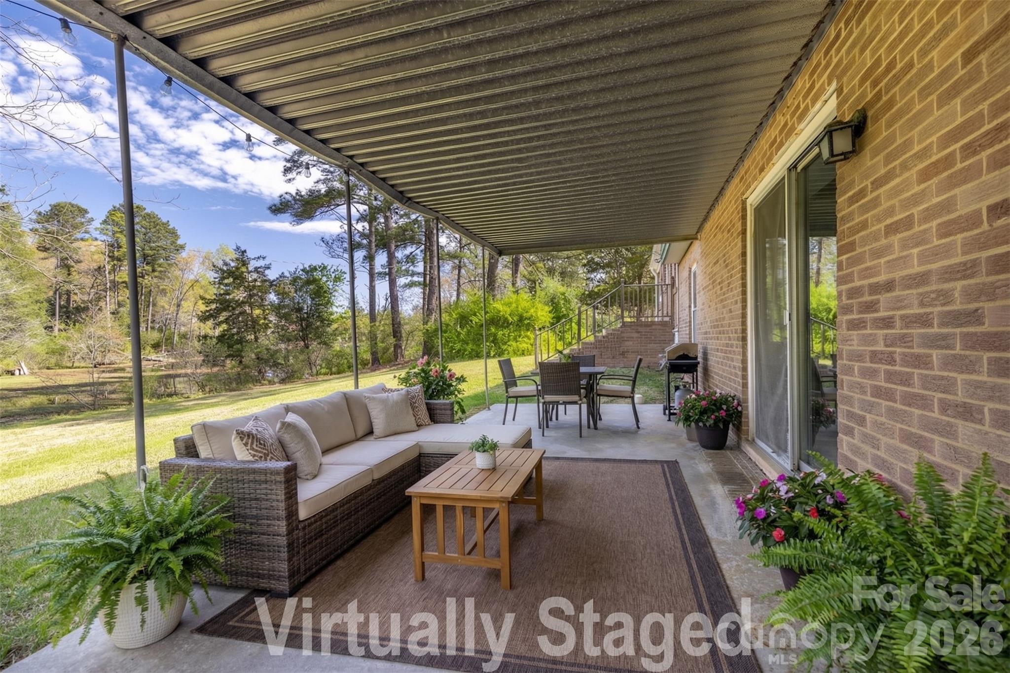 Country Club Estates - Residential