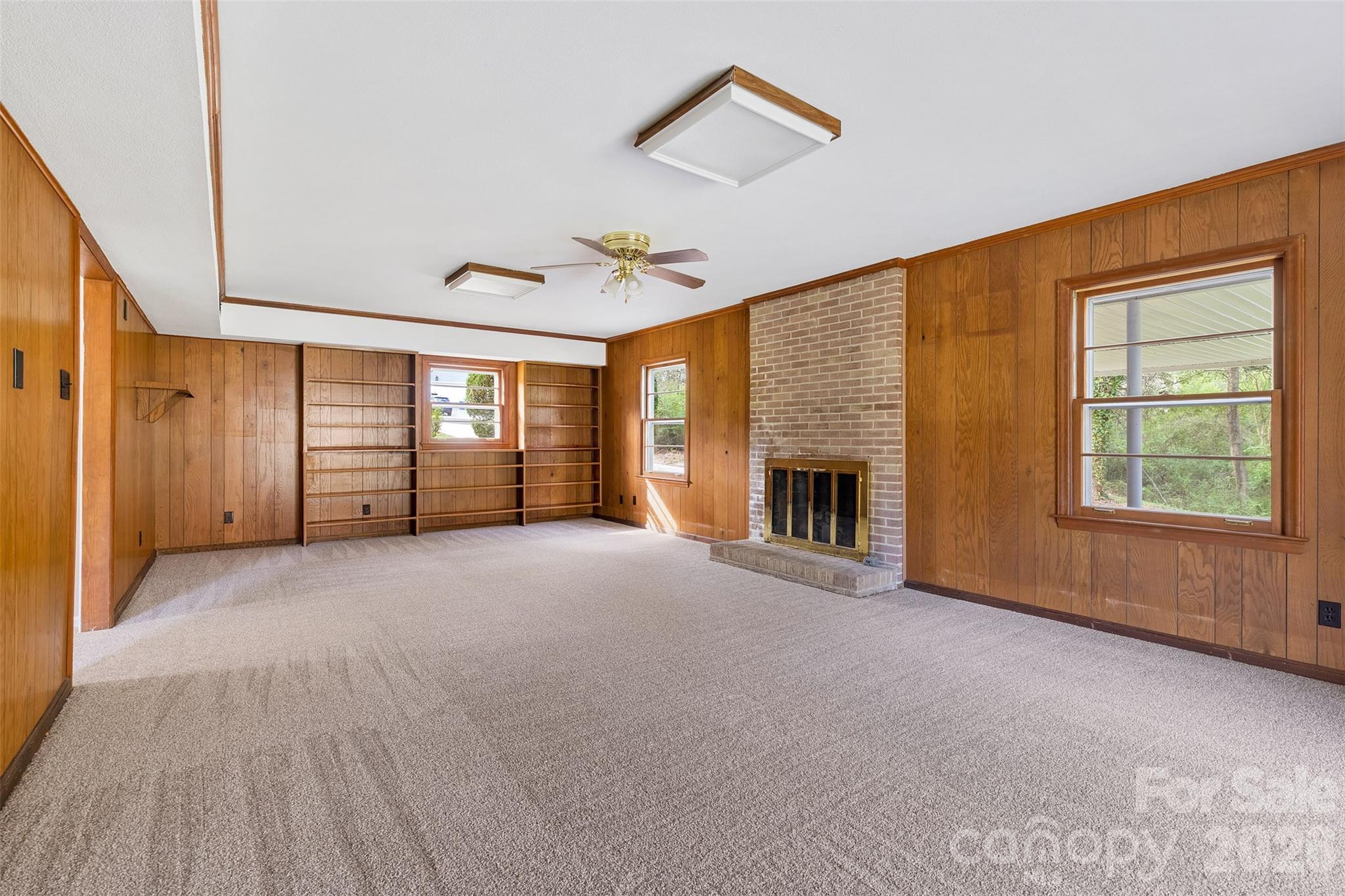 Country Club Estates - Residential