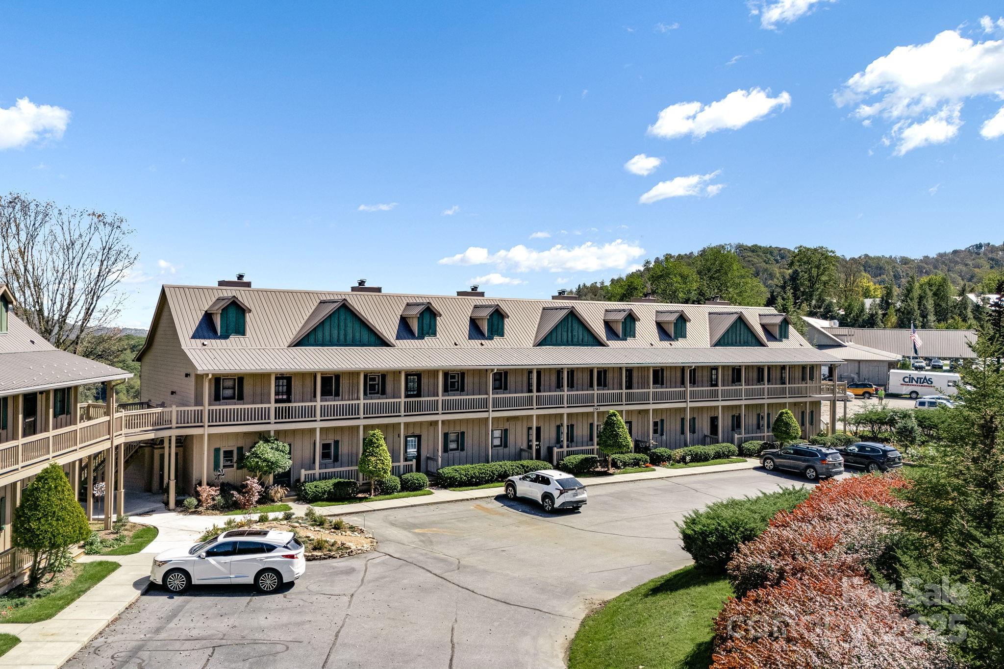 Wolf Laurel - Residential