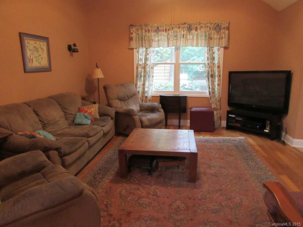 Poplar Trails - Residential