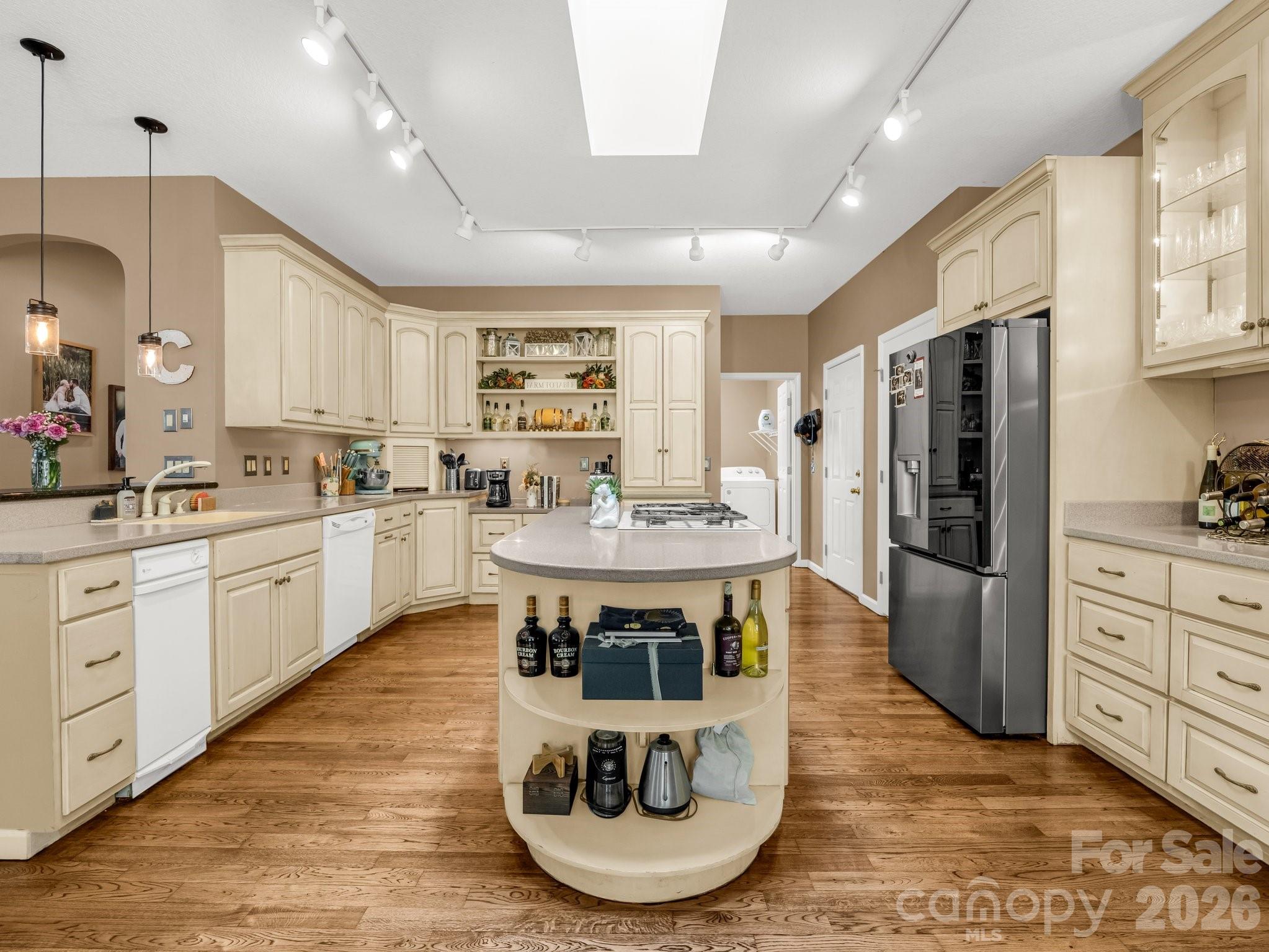 Gateway Mountain - Residential