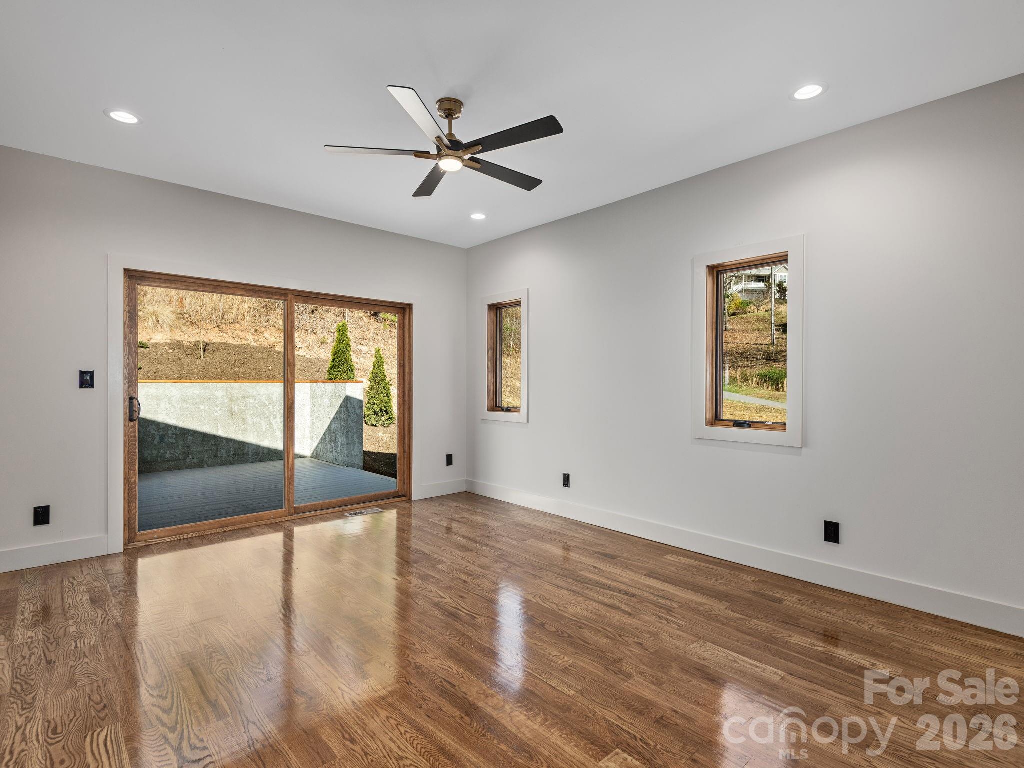 The Villages At Crest Mountain - Residential