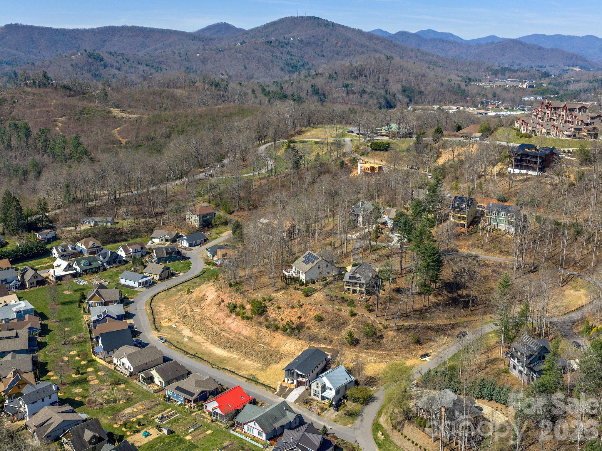 The Villages At Crest Mountain - Residential