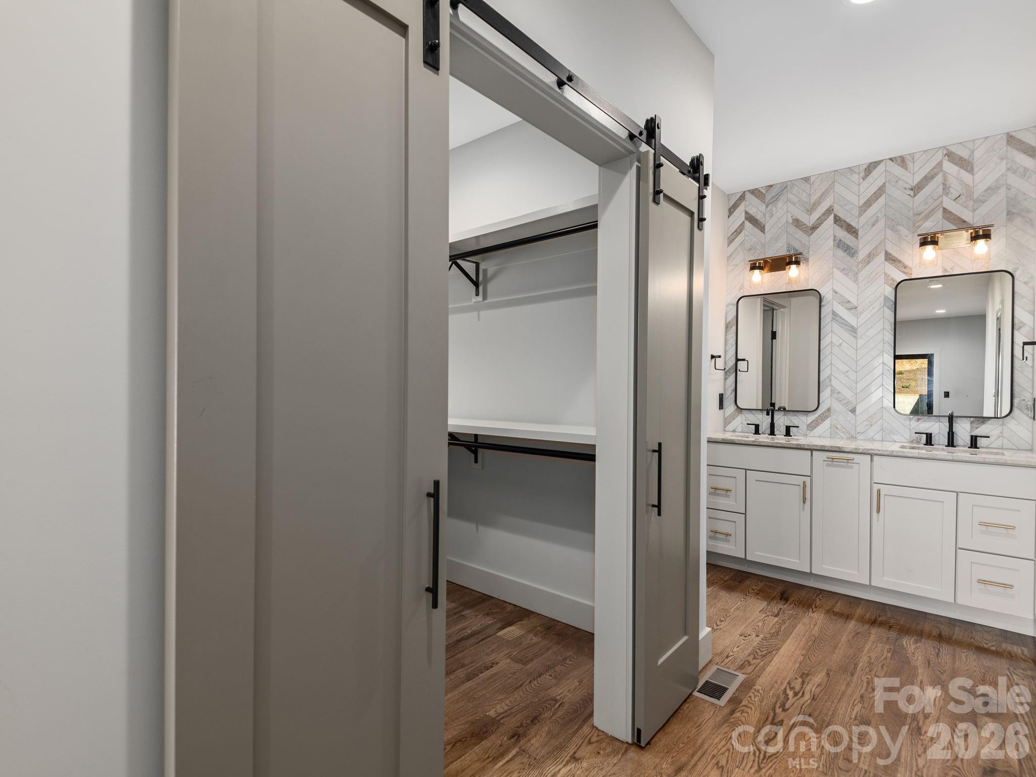 The Villages At Crest Mountain - Residential