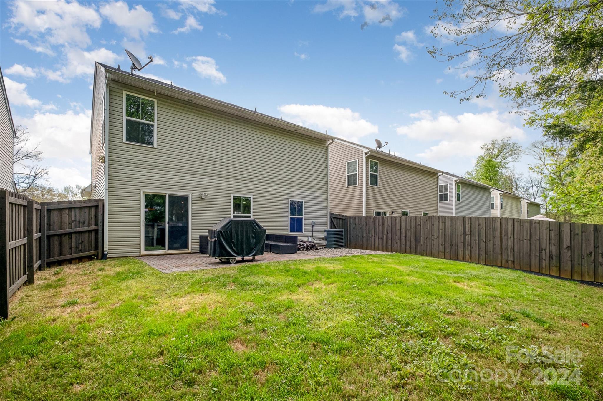 Independence Woods - Residential