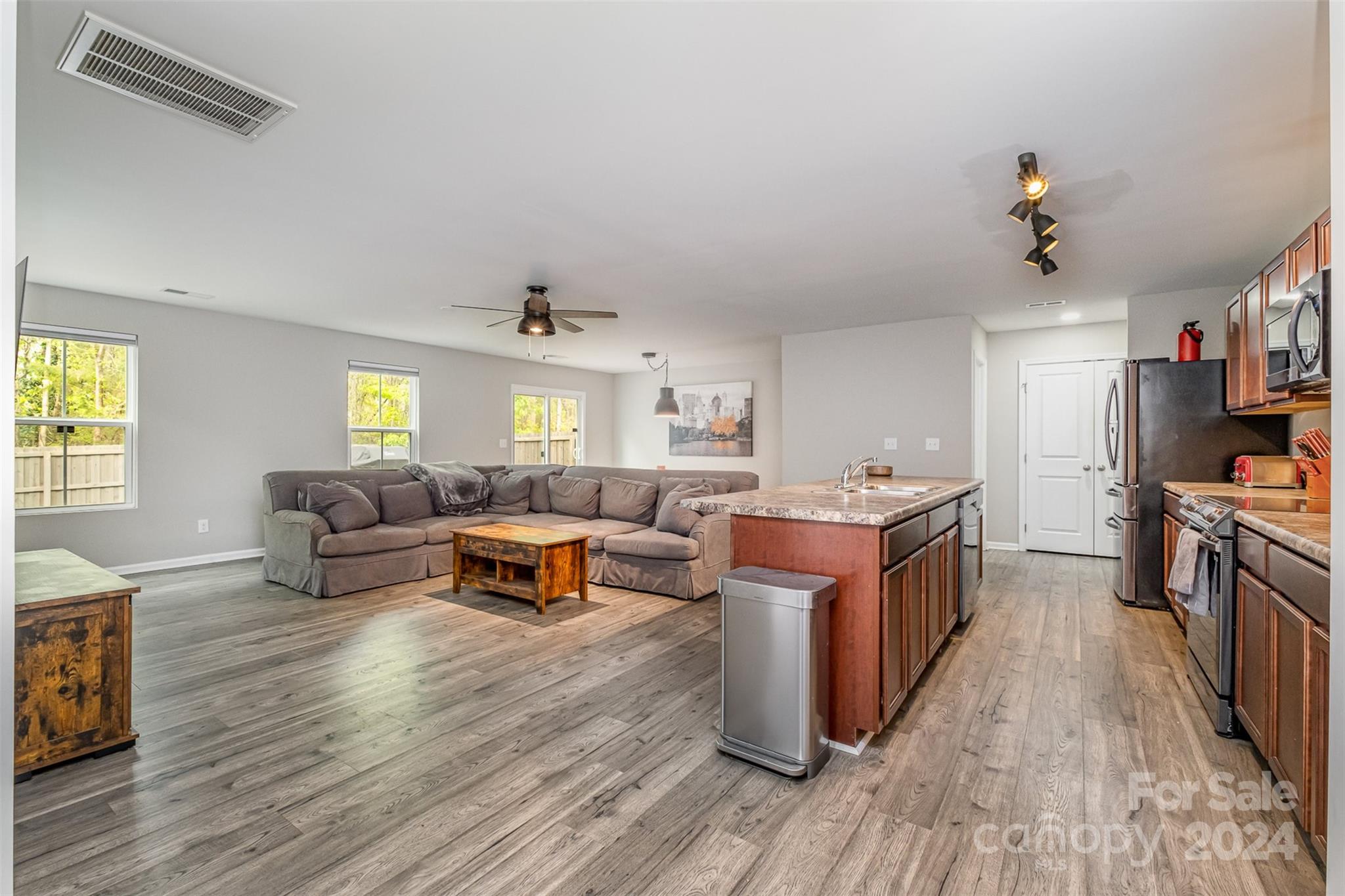 Independence Woods - Residential