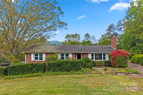 Photo of 126 College Circle, Swannanoa, NC 28778 (MLS # 4311207)