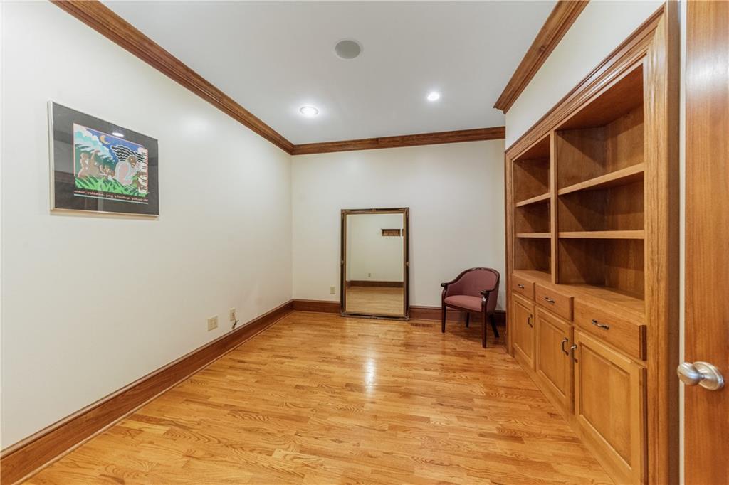 Moores Ferry - Residential