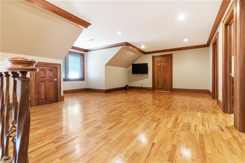 Moores Ferry - Residential