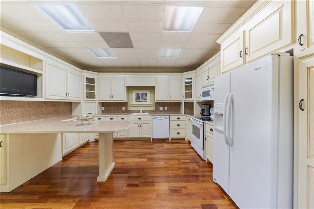 Moores Ferry - Residential