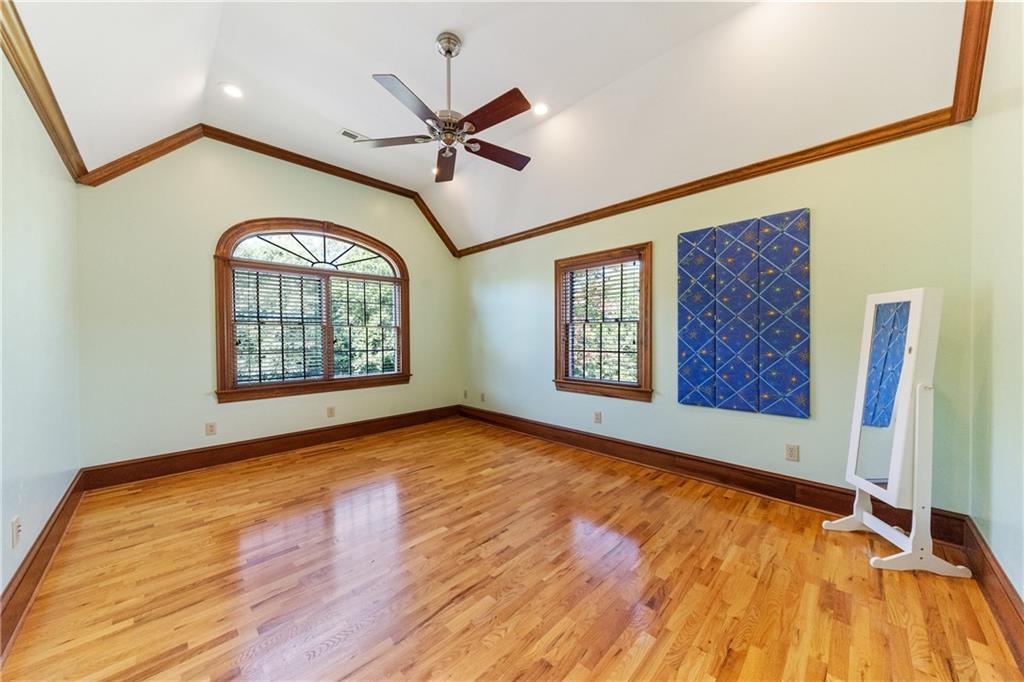 Moores Ferry - Residential