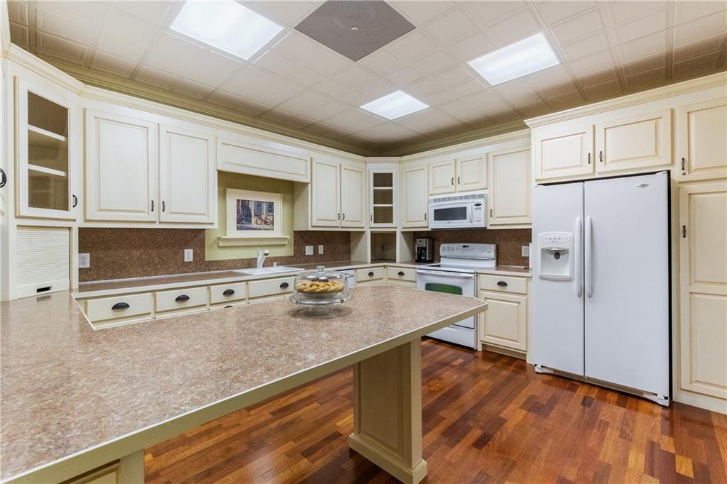 Moores Ferry - Residential