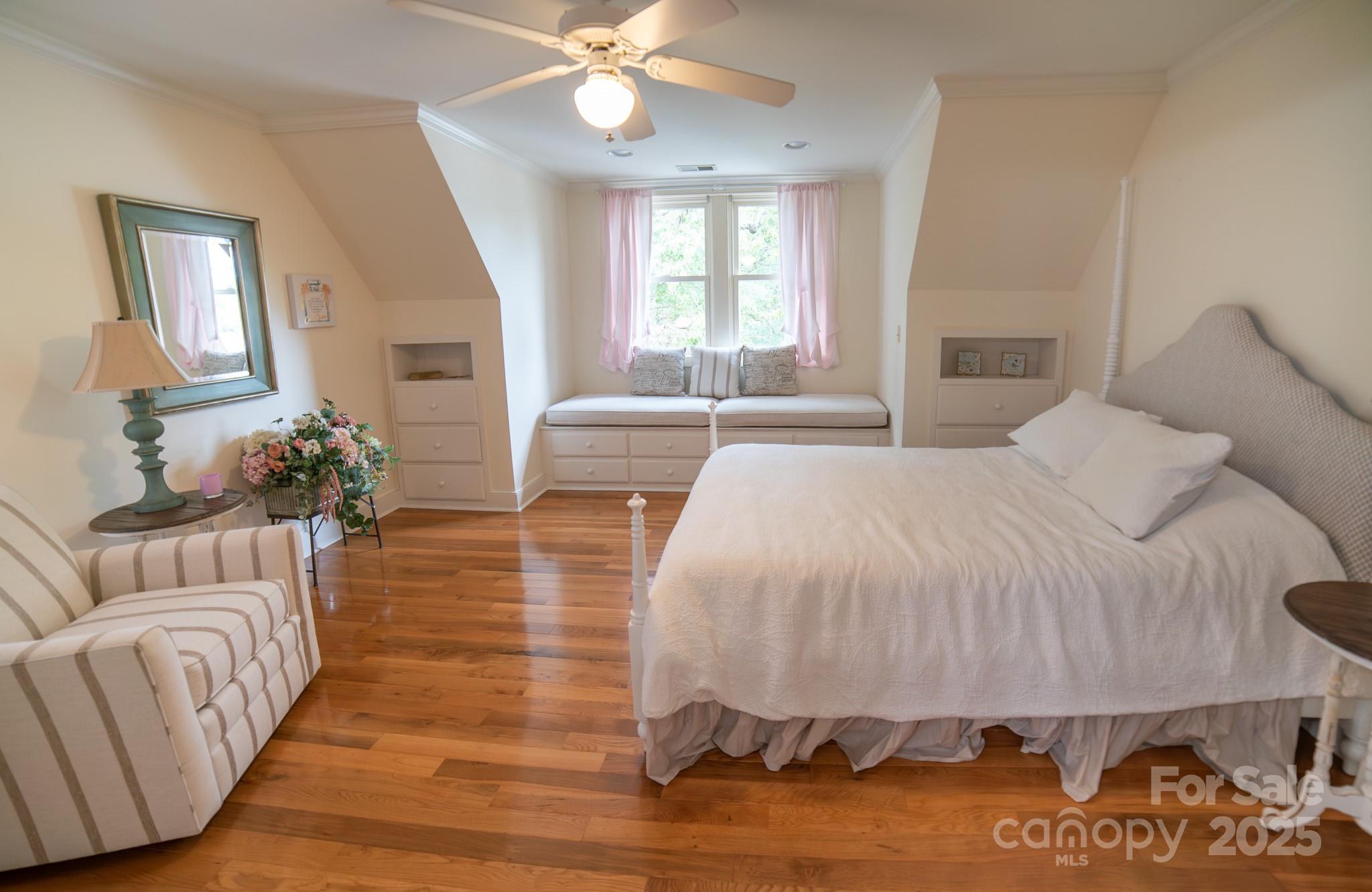 Morganton, North Carolina 28655, United States, 5 Bedrooms Bedrooms, ,5 BathroomsBathrooms,Residential,Active,222446