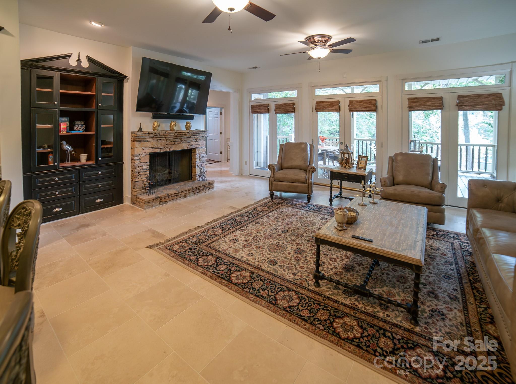 Morganton, North Carolina 28655, United States, 5 Bedrooms Bedrooms, ,5 BathroomsBathrooms,Residential,Active,222446