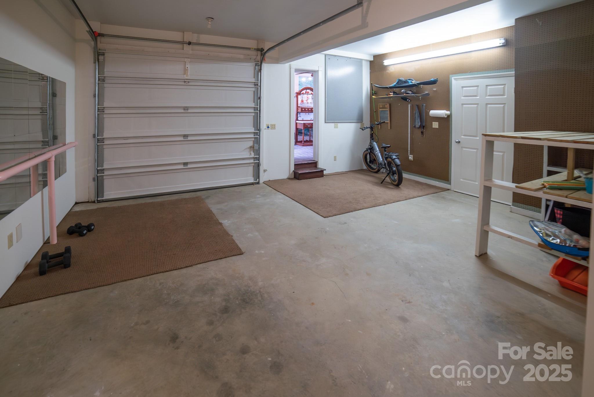 Morganton, North Carolina 28655, United States, 5 Bedrooms Bedrooms, ,5 BathroomsBathrooms,Residential,Active,222446