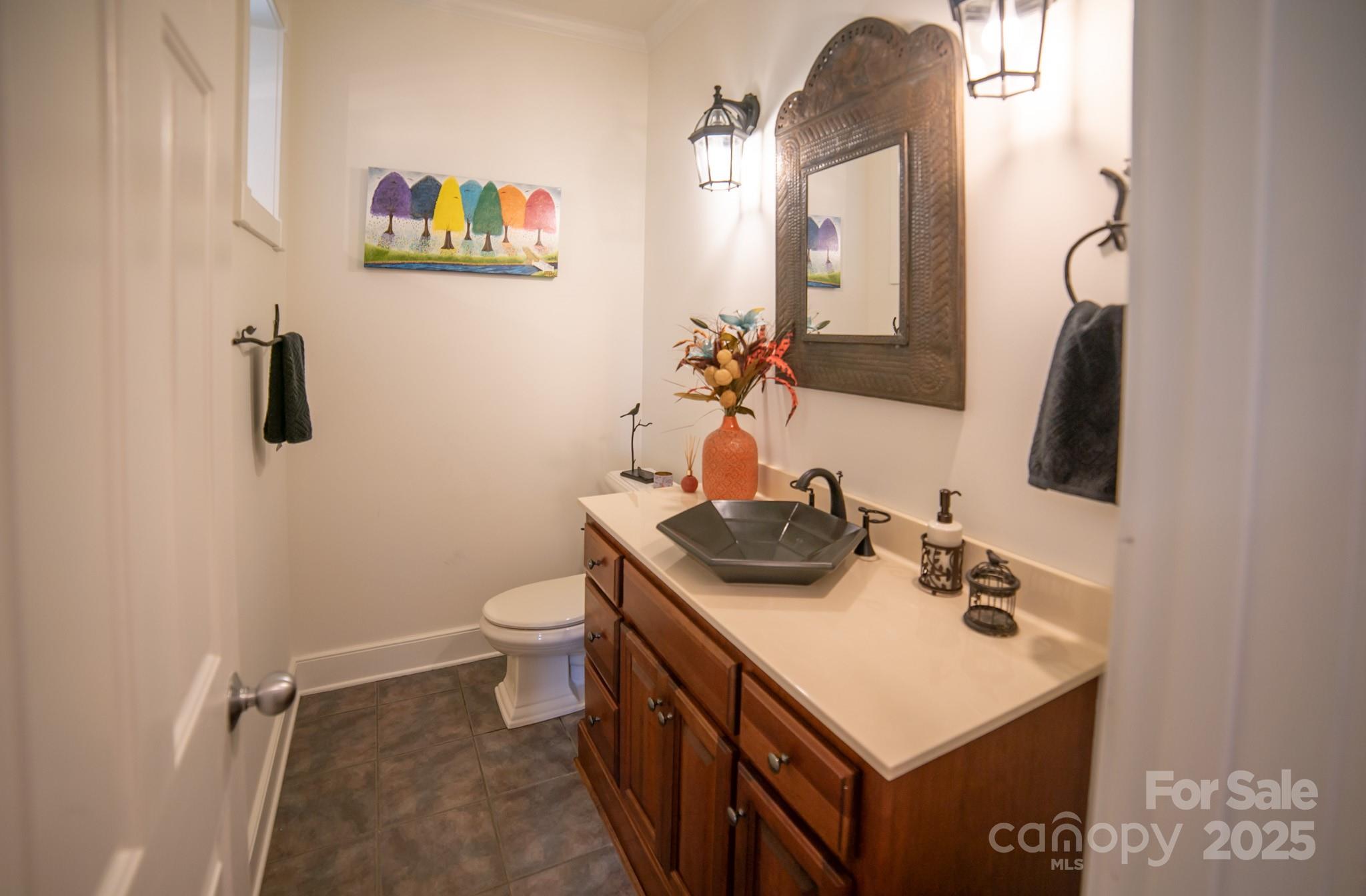 Morganton, North Carolina 28655, United States, 5 Bedrooms Bedrooms, ,5 BathroomsBathrooms,Residential,Active,222446