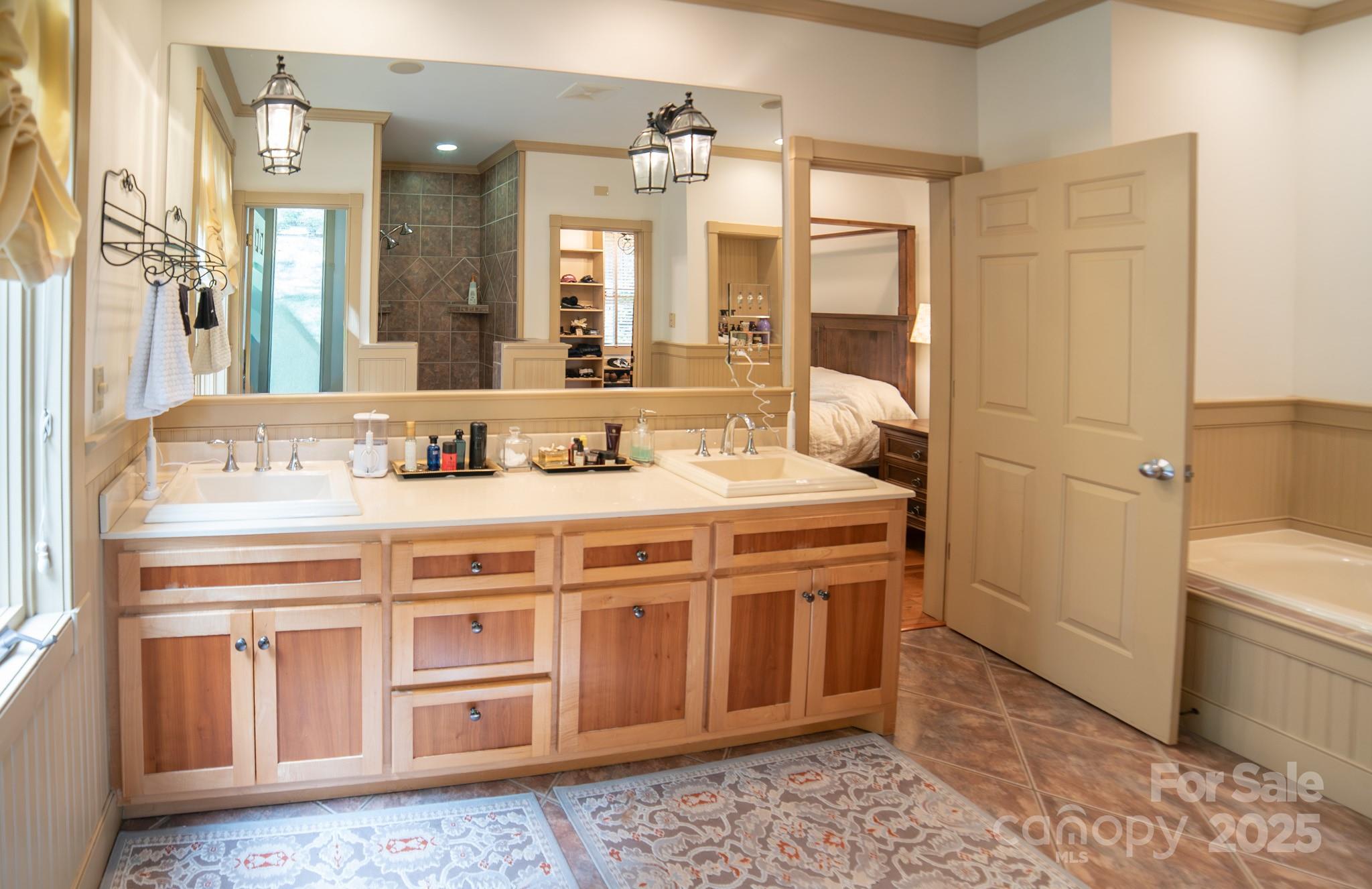 Morganton, North Carolina 28655, United States, 5 Bedrooms Bedrooms, ,5 BathroomsBathrooms,Residential,Active,222446