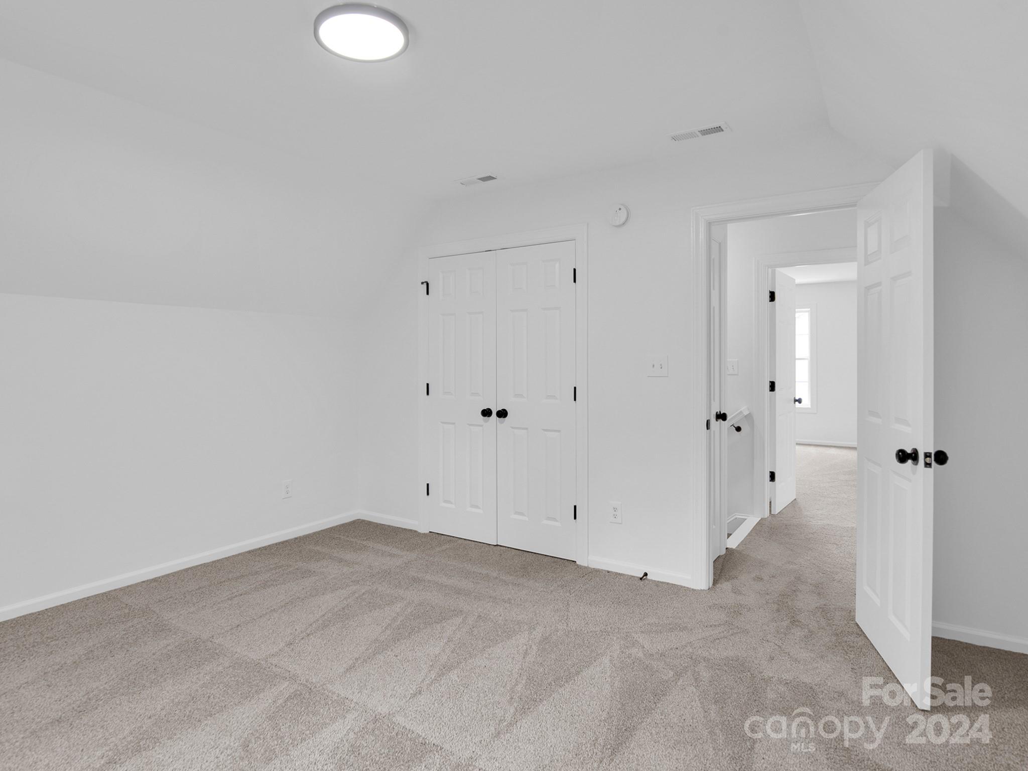 Ragin Estates - Residential