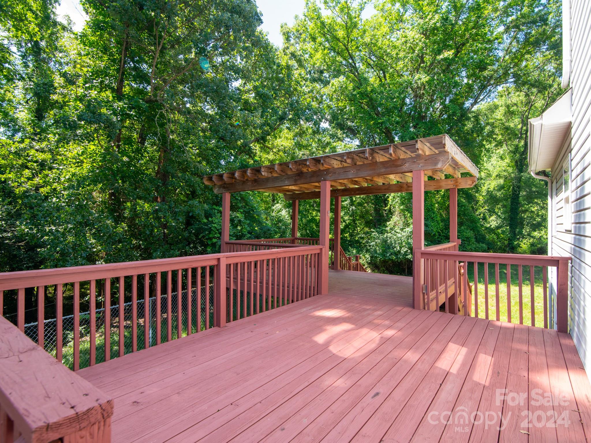 Ragin Estates - Residential