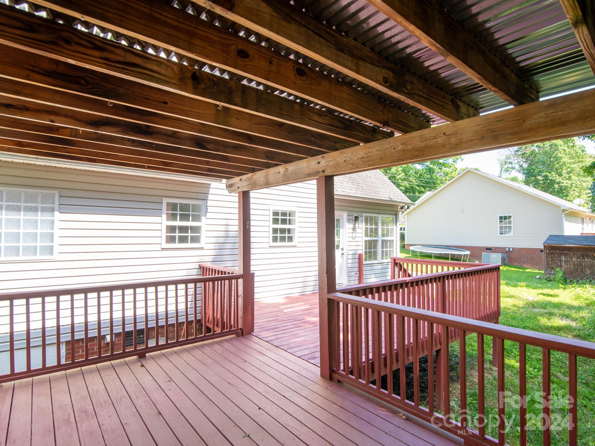 Ragin Estates - Residential