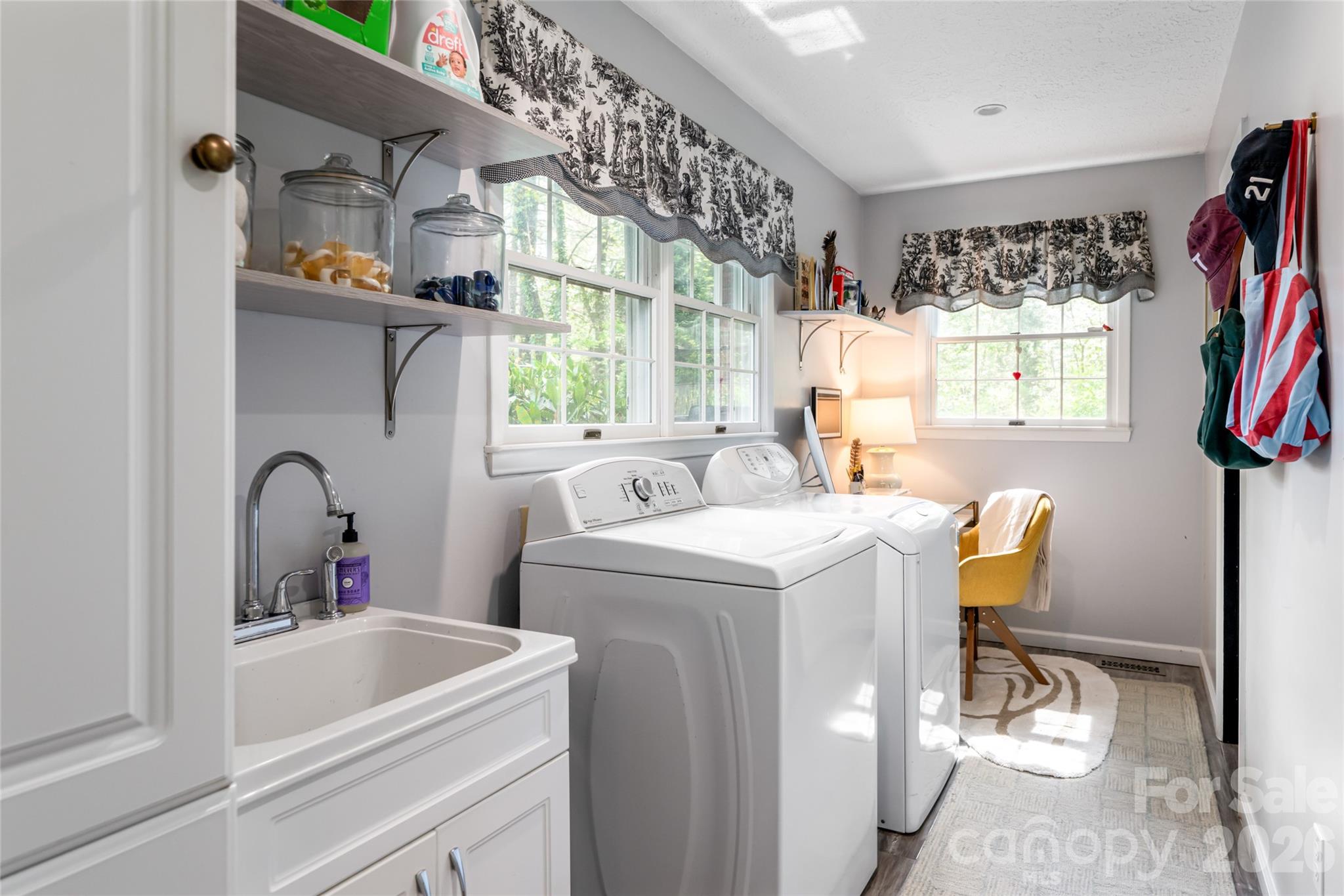 Crooked Creek - Residential