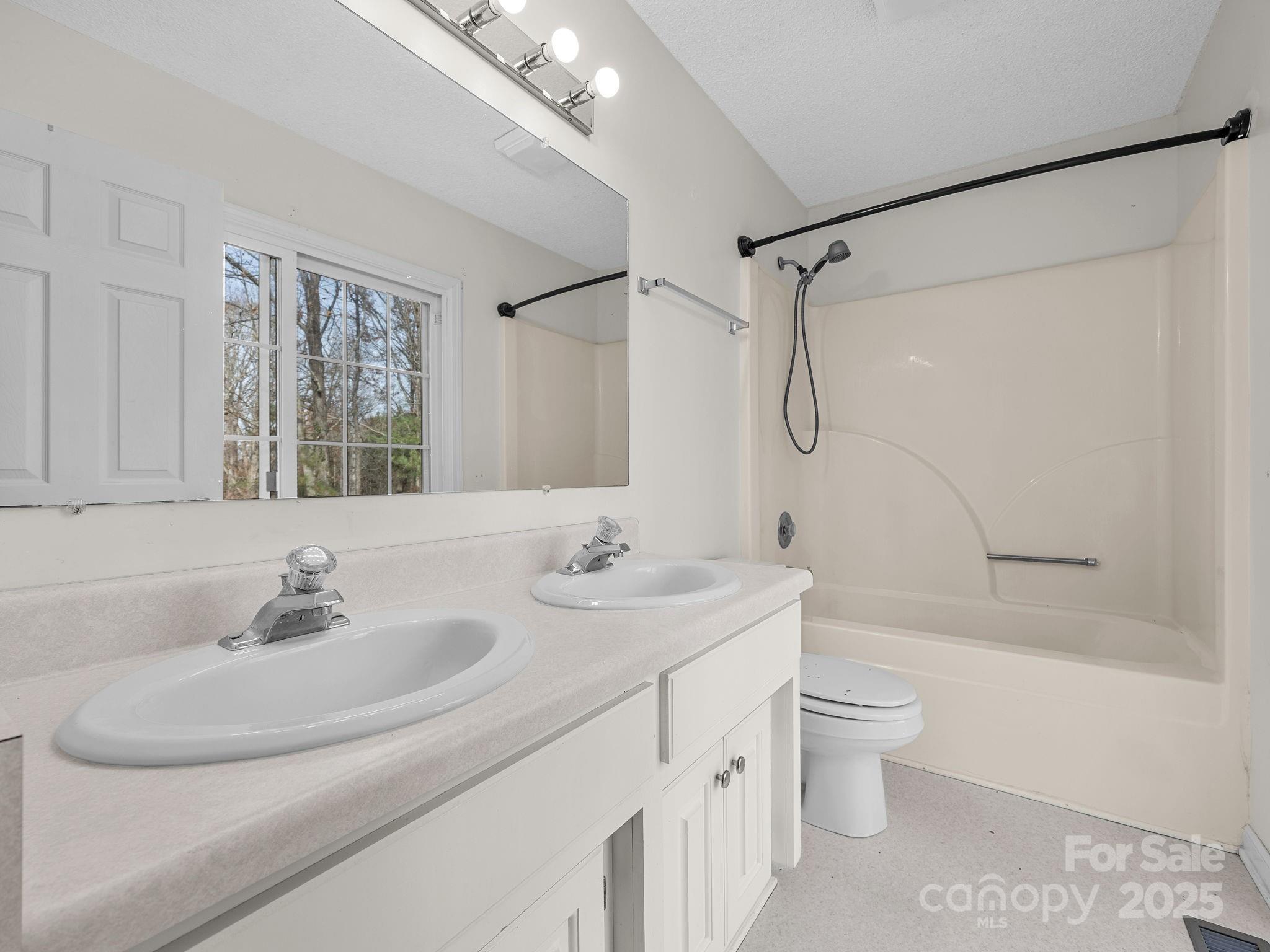 Woodys Estates - Residential