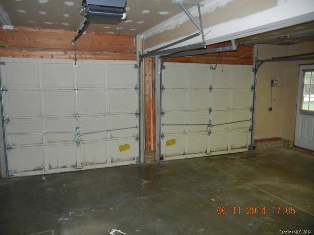 Brownes Ferry - Residential