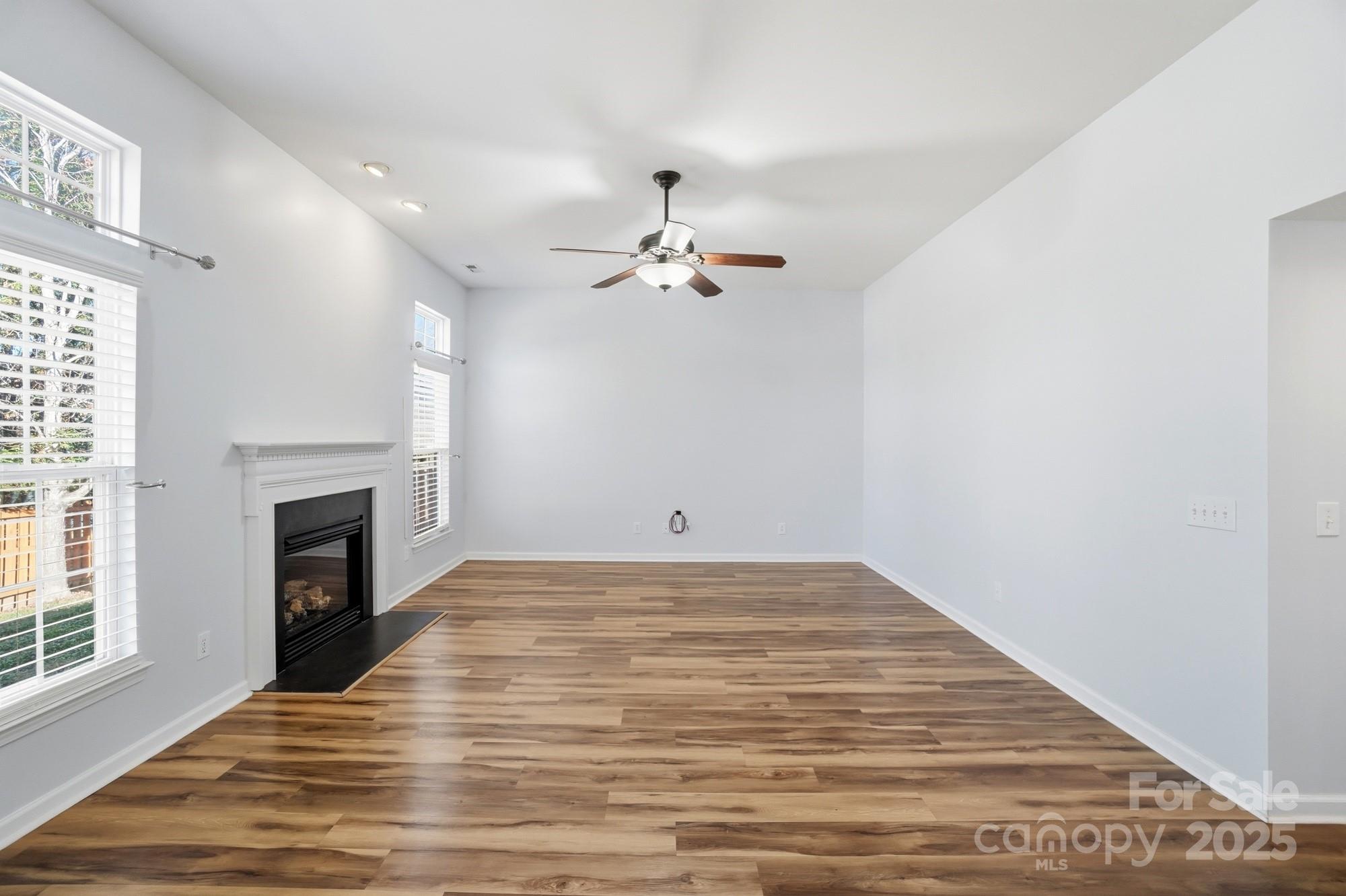 Autumn Cove at Lake Wylie - Residential