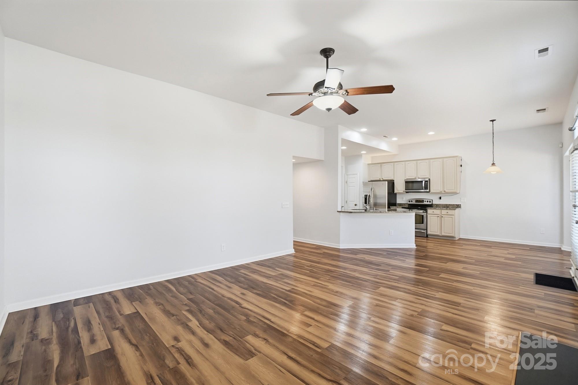 Autumn Cove at Lake Wylie - Residential