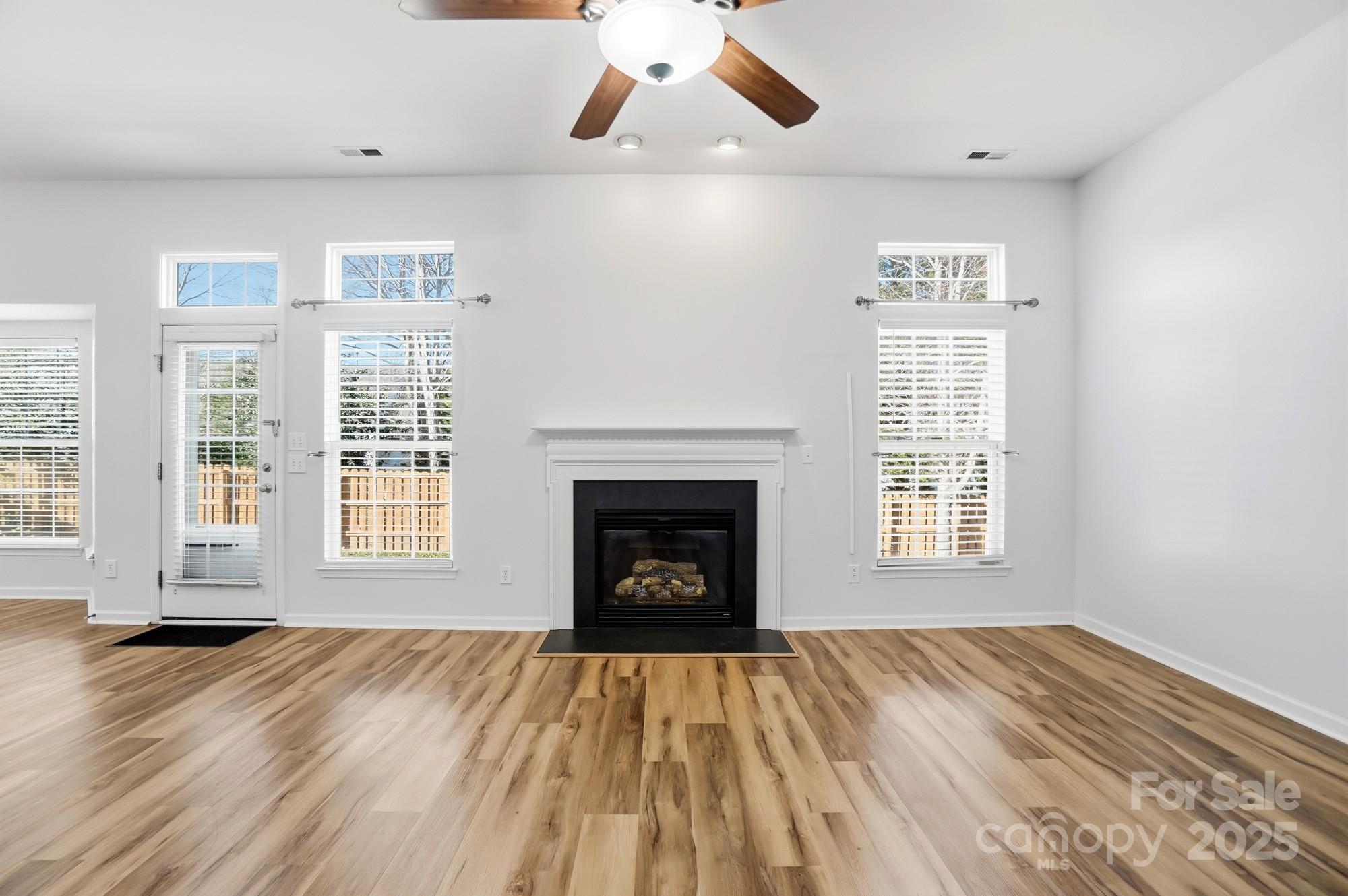 Autumn Cove at Lake Wylie - Residential