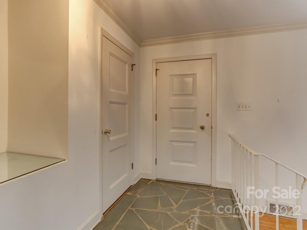 Lansdowne - Residential