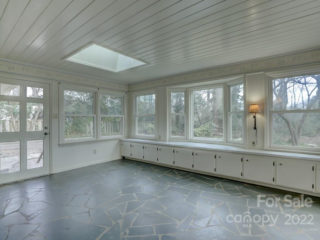 Lansdowne - Residential