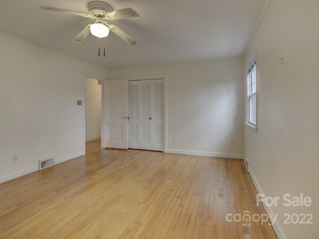 Lansdowne - Residential