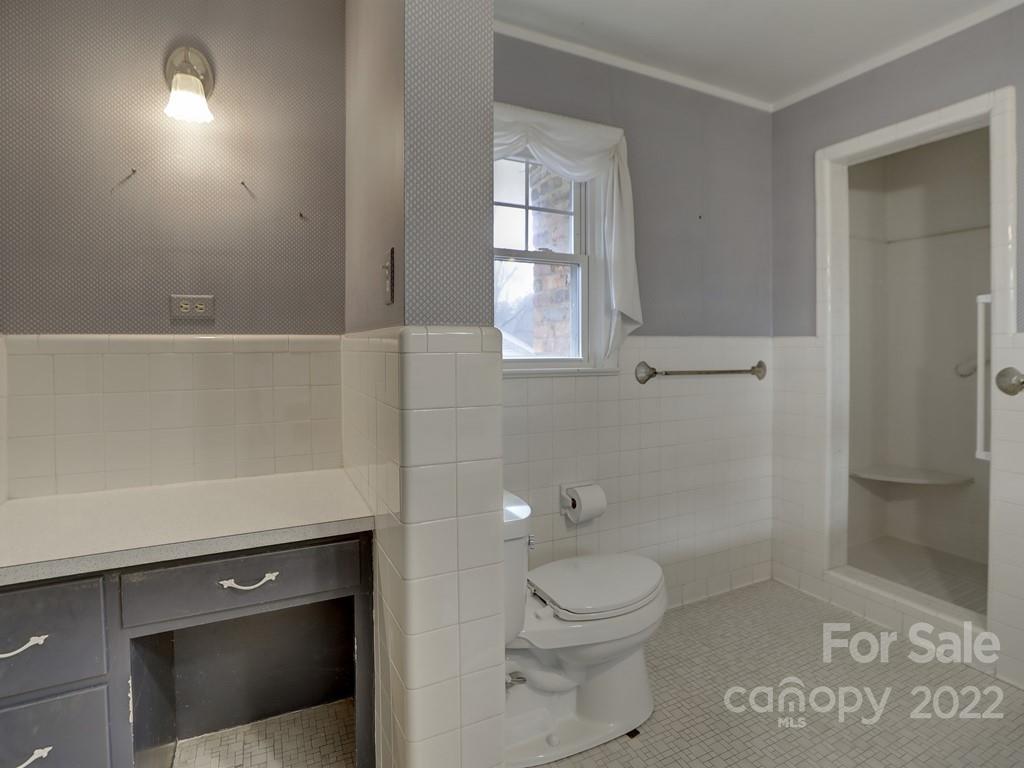 Lansdowne - Residential