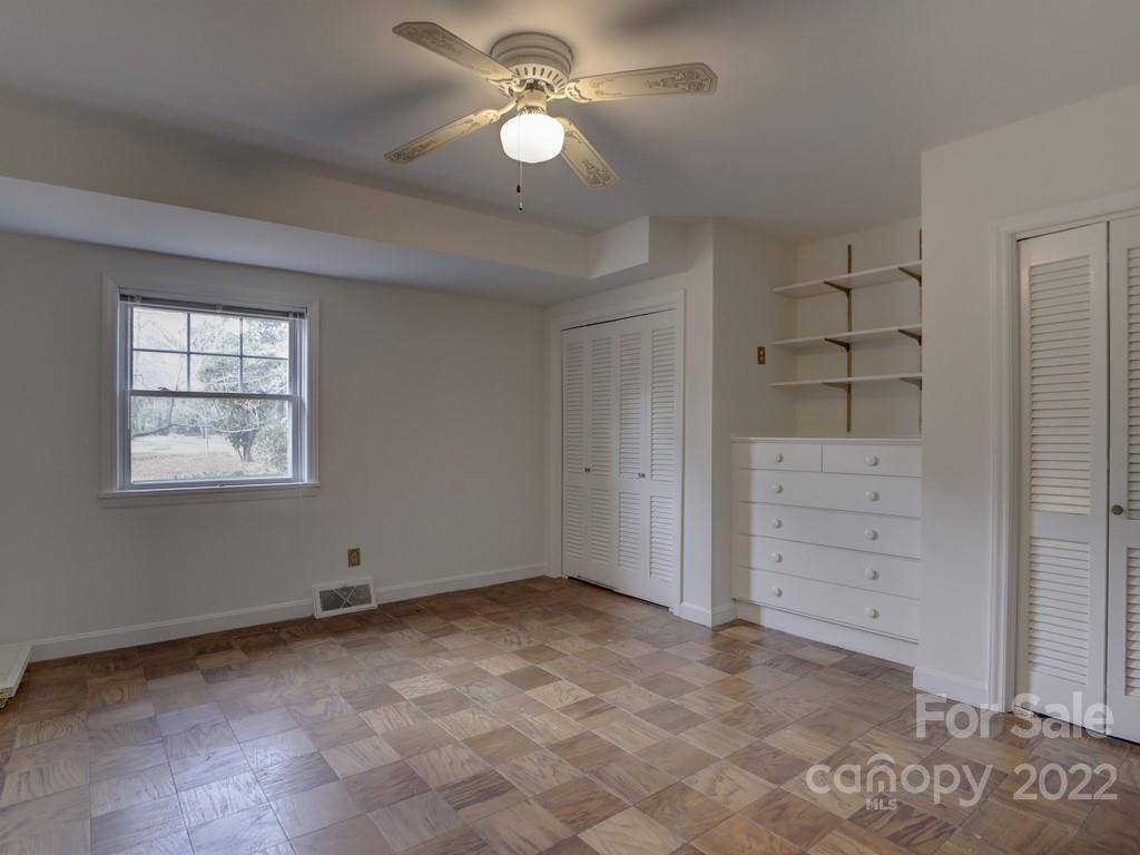 Lansdowne - Residential