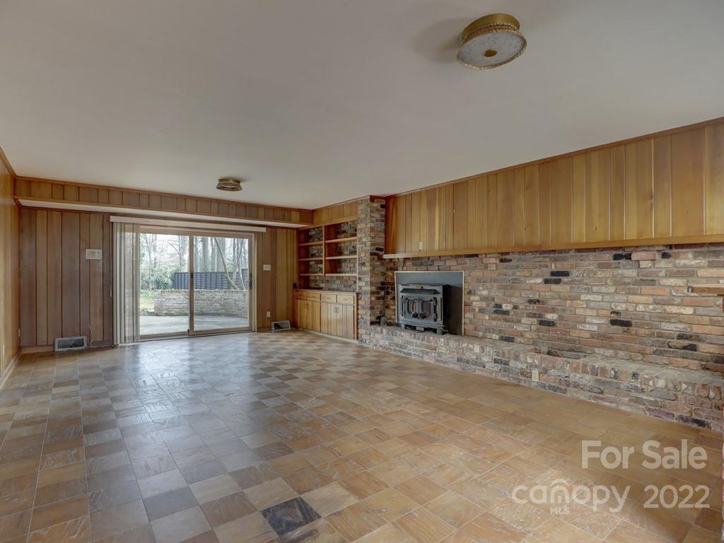 Lansdowne - Residential