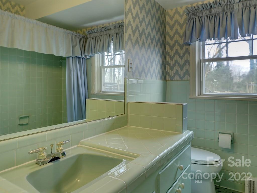 Lansdowne - Residential