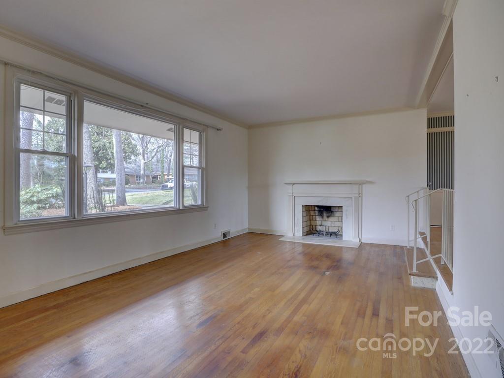 Lansdowne - Residential