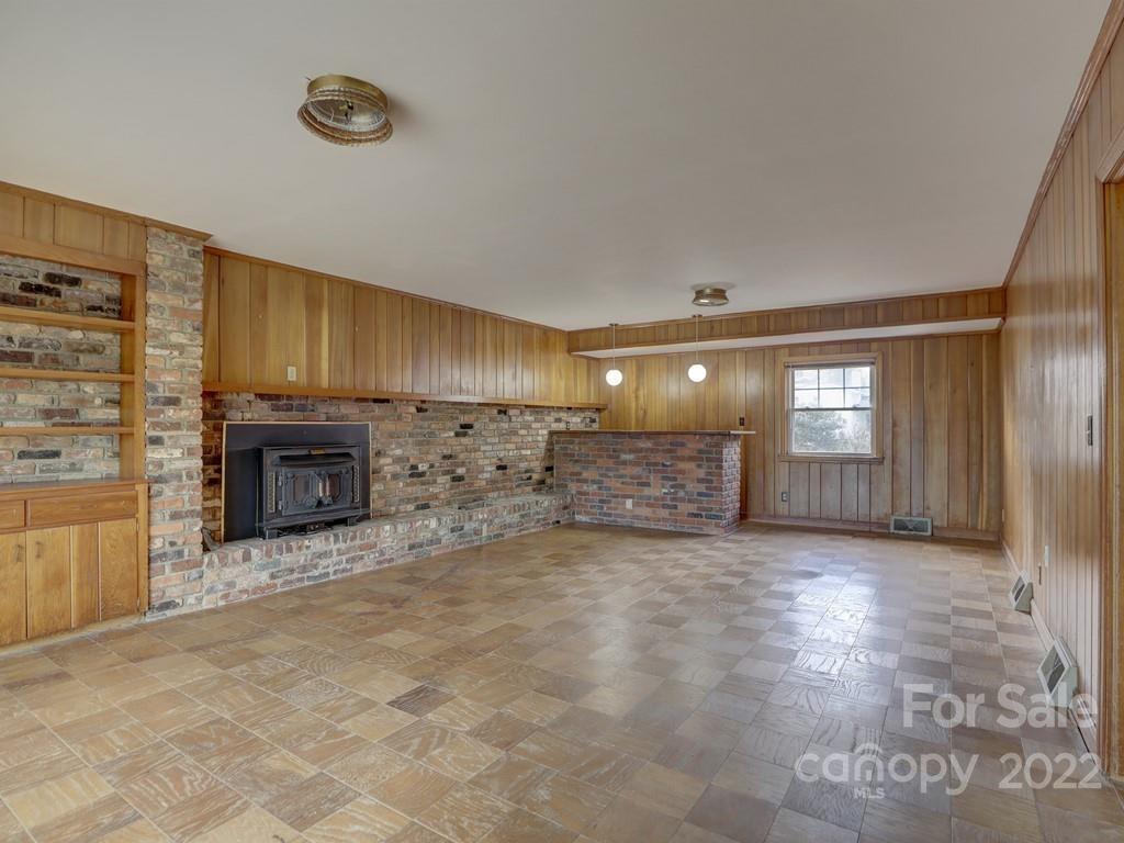 Lansdowne - Residential