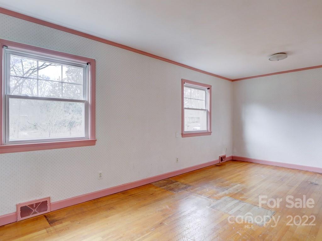 Lansdowne - Residential