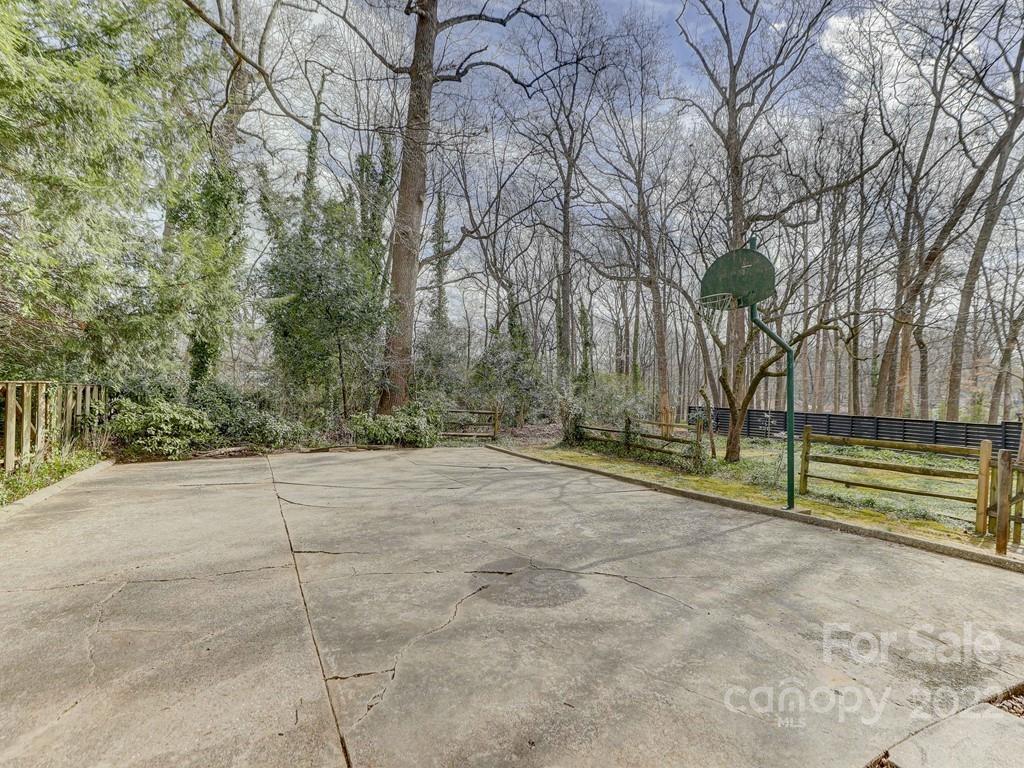 Lansdowne - Residential