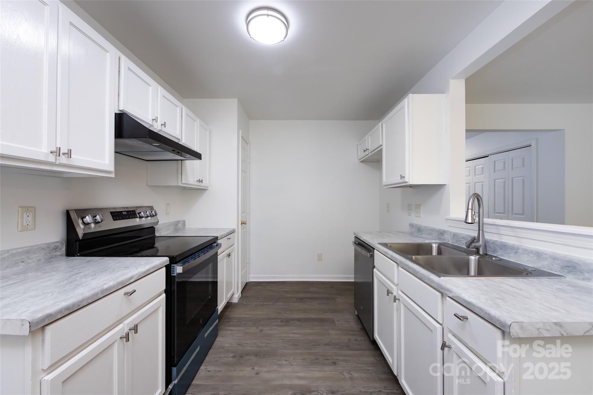 5343 Esther Lane