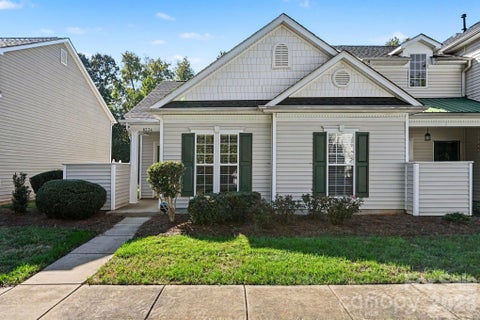 Photo of 8334 Carob Tree Lane, Charlotte, NC 28215 (MLS # 4433517)