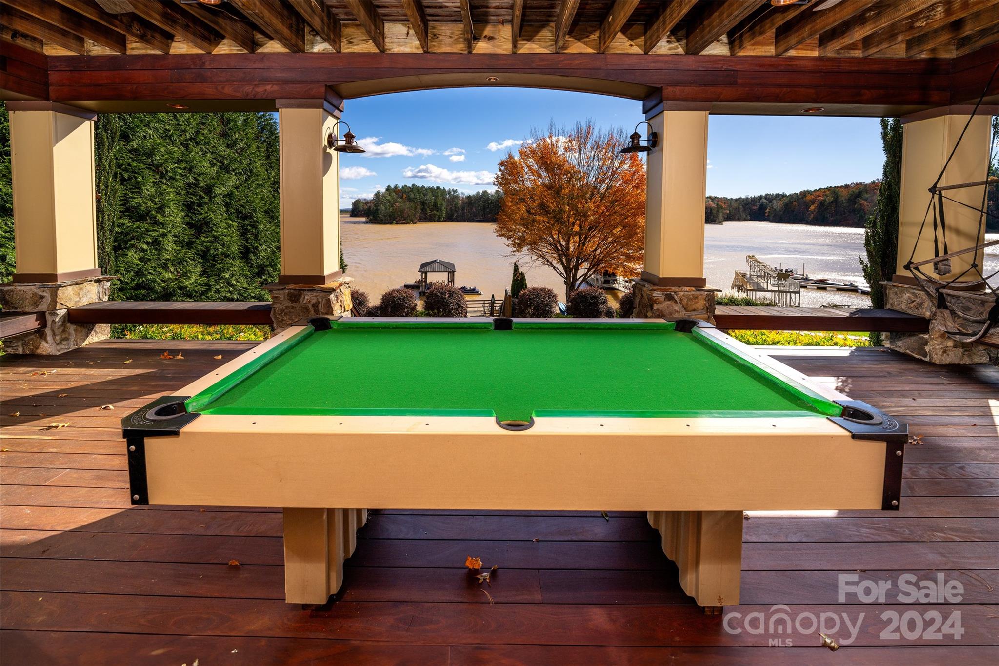 Lakeview Pointe - Residential