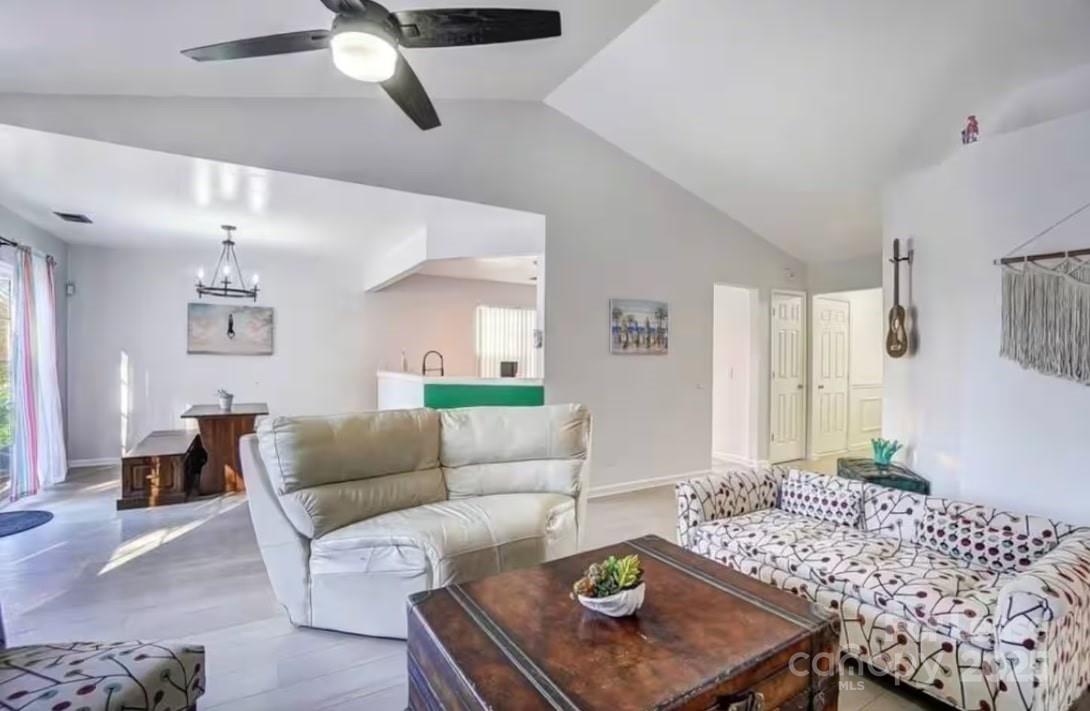 Loren Farms - Residential Lease