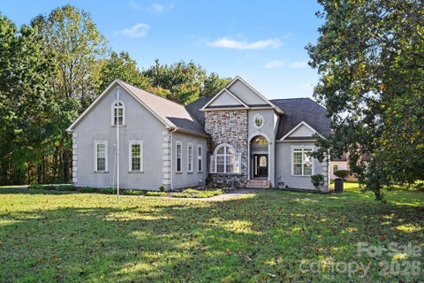 Photo of 154 Heathrow Lane, Statesville, NC 28677 (MLS # 4434185)